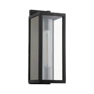 Quorum 16" Parks 1-Light Wall Lantern