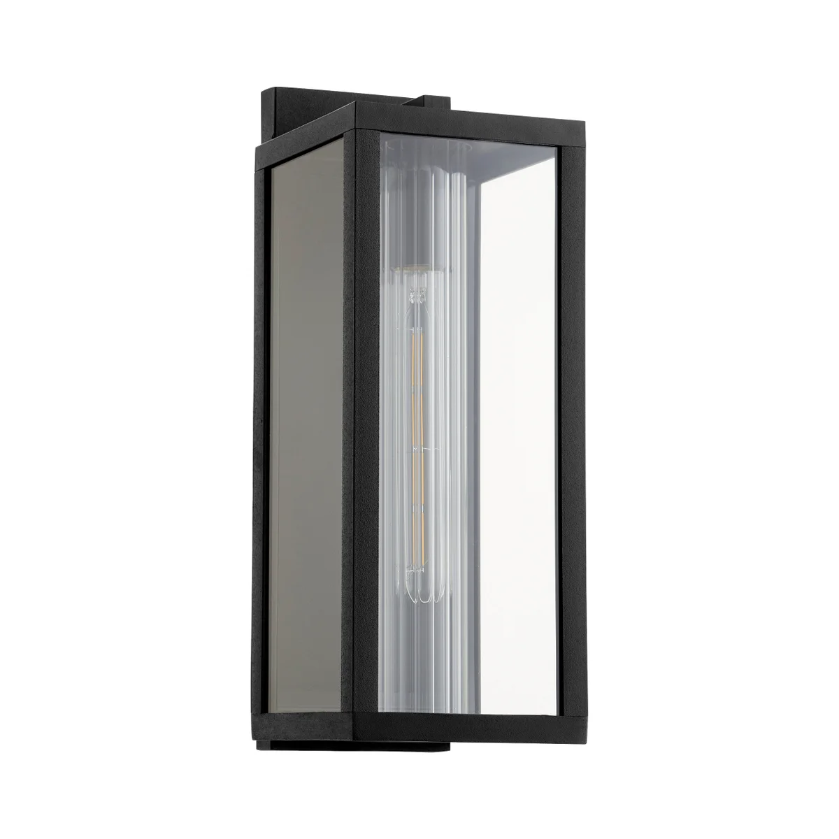 Quorum 16" Parks 1-Light Wall Lantern